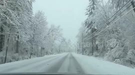 US: Spring Nor’easter Dumps Heavy Snow In Northeast Causing Widespread Power Outages 6