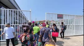The atmosphere of the homecoming flow welcoming the Eid al-Fitr holiday