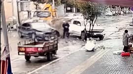 Elderly pedestrian cheats death in harrowing car collision in China