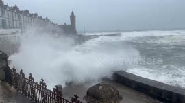 Storm Kathleen Brings Strong Winds, High Waves To Ireland, UK Coasts 3