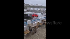 Storm Kathleen Brings Strong Winds, High Waves To Ireland, UK Coasts 2