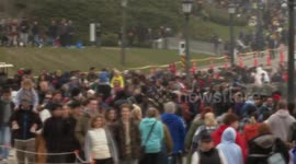 Total solar eclipse thrills crowds of sky-watchers at Niagara Falls