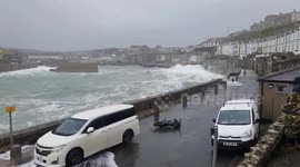 UK: Storm Pierrick – High Winds And Big Waves Batter England Coasts 4