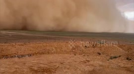 Dust Storm Sweeps Western Iraq