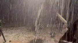 US: Thunderstorms Sweep Through Central Texas, Bringing Large Hail 4