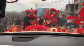 Valentine's Day wedding encounter: a lion dance celebration