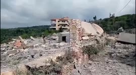 Israel Hits Town in Southern Lebanon