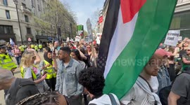Pro-Palestine prorsters tell pro-Israel protesters