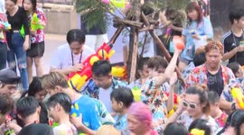 Songkran festival kicks off in Thailand, attracting Chinese tourists