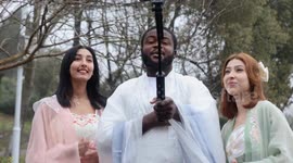 Overseas students learn changes in tea roasting