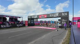The Elite Women's and Elite Men's races get underway at the 2024 London Marathon