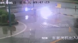 Typhoon sweeps city streets in China