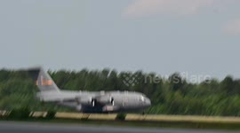USA: Charleston Airshow 2024 C-17 Globemaster III demonstration