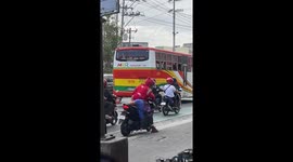 Kind motorcycle rider gives disabled person a free ride
