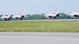 USA: USAF Thunderbirds perform at Charleston Airshow