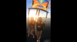 Sky-high surprise: Proposal leaves girlfriend breathless