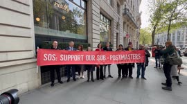 Sub-posmasters stage protest outside Post Office Inquiry Public Hearing