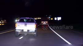 USA: Sparks Fly in Interstate Chase as Suspect's Vehicle Runs on Rims