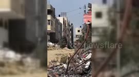 Gaza: Israeli warplanes target a residential building in Gaza City