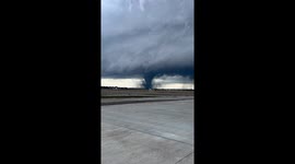 Nebraska worker captures terrifying yet remarkable tornado encounter