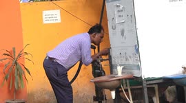 Nepal: Sweltering heat in Nepal as daytime temperatures soar