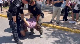 US: Police Arrest Pro-Palestine Protesters At UT Austin That Defied Dispersal Order 3
