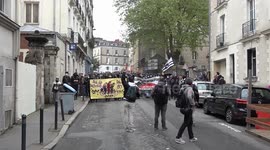 Thousands gather for May Day protest in Nantes. Clashes and tensions.