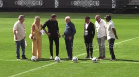 Brazil: President Luis Lula Inacio da Silva plays ball at the Neo Quimica Arena Stadium