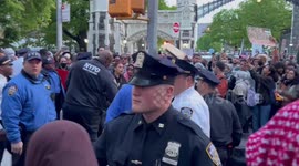 USA: Palestine supporters and NYPD police