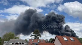 Germany: Toxic Plume Of Smoke Billows From Fire At Factory In Berlin-Lichterfelde 2