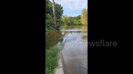 US: Severe Flooding Hits Houston Area Prompting Evacuation Orders 3