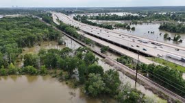 US: Hundreds Rescued As Severe Flooding Continued In Houston Area 3