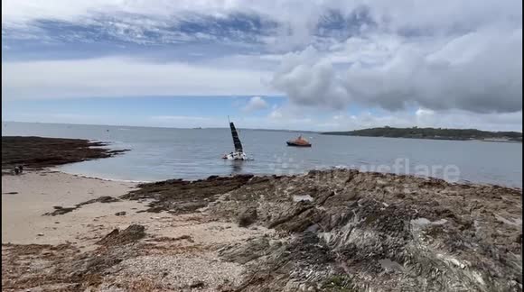 Part 2: Sailing boat hits rocks in St Mawes Cornwall and sailors being rescued by RNLI