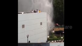 Broken hydrant causes massive water spout in Moscow, Russia