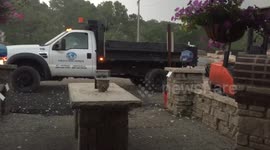 Golf ball-sized hailstones smash car windscreens in Missouri, USA