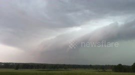 Strong Storm Heading For St Louis