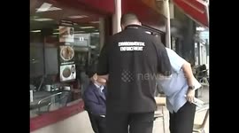 Litter Enforcement Officer tries to fine a Pensioner.