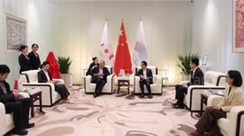IOC vice president donates mini-sculpture to Hangzhou Asian Games Museum
