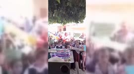 Palestine: Children Demand Right To Education in Deir al Balah