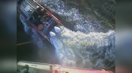 US: Coast Guard Races Against Time - Dramatic Rescue Near Sapelo Sound, Georgia