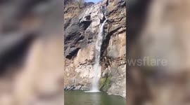 India:Content creator playfully jumps into 120-foot waterfall, drowns in western India