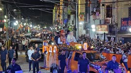 India: PM Modi charms Patna with roadshow, first by a PM in Bihar's capital