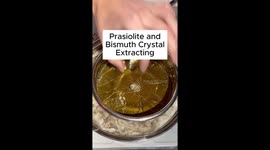 A bismuth crystal is made with a piece of parsiolite, and extracted from a bismuth bowl