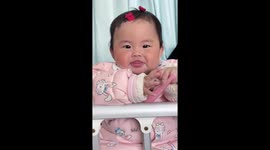 Baby tries sweet potato for first time and has adorable reaction