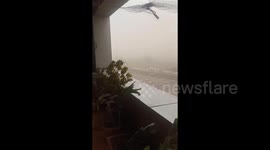 India: Massive Dust Storm Batters Mumbai Causing Casualties, Damage 3