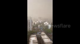 Mumbai dust storm claims lives, disrupts flights