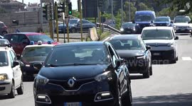 EU passes stricter rule on large vehicles despite Italian opposition