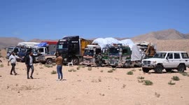 Syrian refugees return home from Lebanon amid