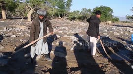 Survivors in north Afghanistan floods waiting for aid to recover