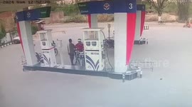 Locals baffled as driverless motorcycle pulls into petrol station in central India